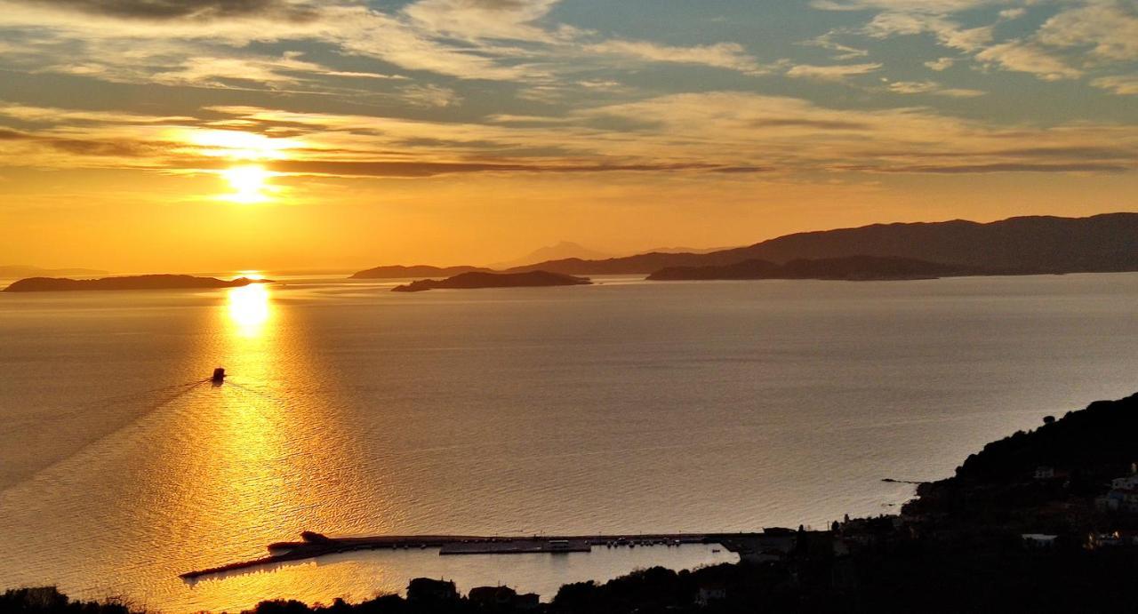 Axion Esti Apartments Skopelos Town Ngoại thất bức ảnh