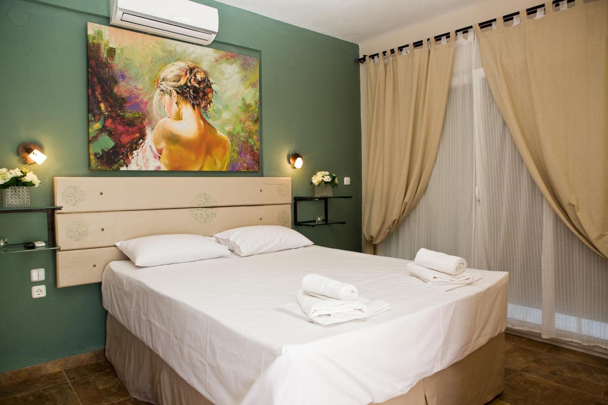 Axion Esti Apartments Skopelos Town Phòng bức ảnh