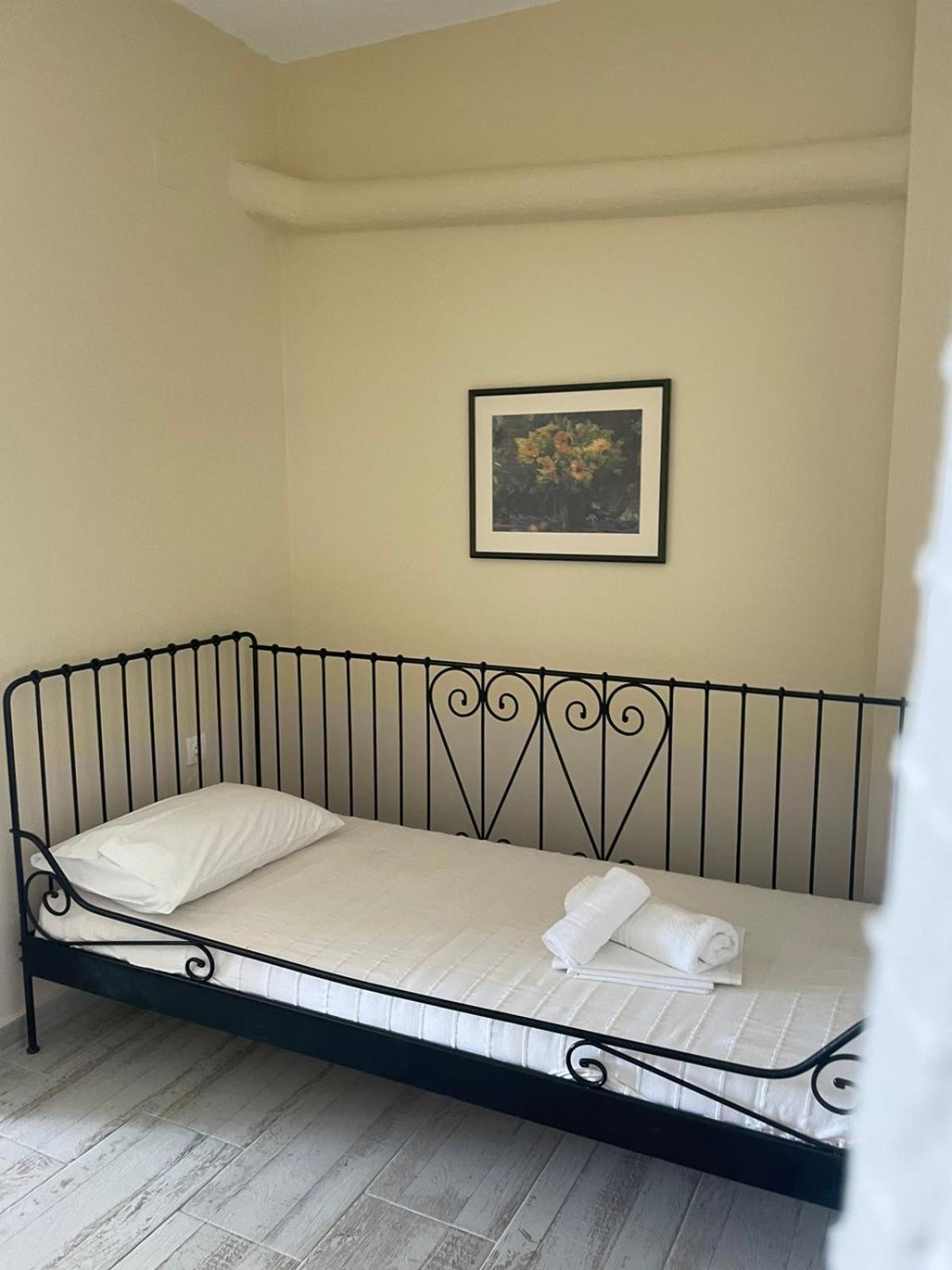 Axion Esti Apartments Skopelos Town Phòng bức ảnh